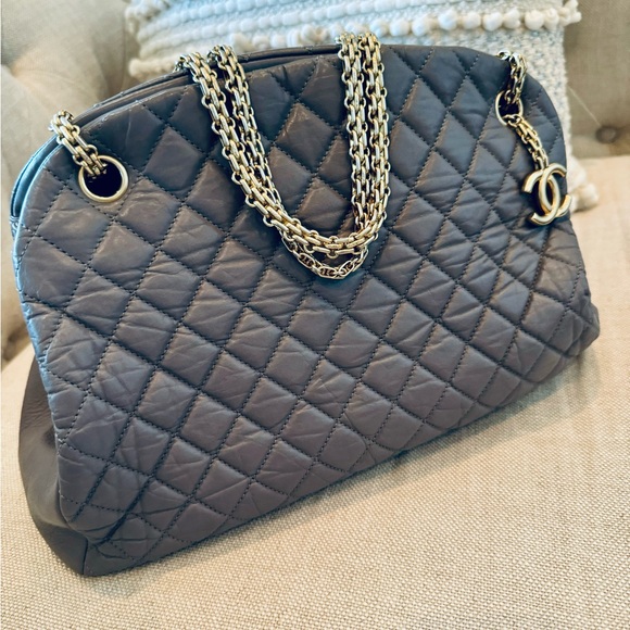 CHANEL Patent Quilted Maxi Just Mademoiselle Bowling Bag Gray - Picture 1 of 10